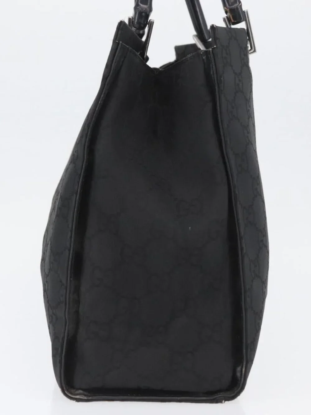 Gucci brand	gucci color	black